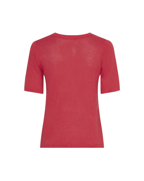 Regular fit

Lightweight knit ideal for layering

Soft, breathable eco-conscious fabric

Classic V-neck and short sleeves

Simple, timeless silhouette