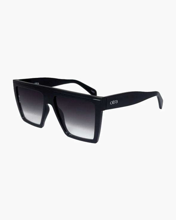 Oversized flat top shield sunglasses in black with faded lens from Otra