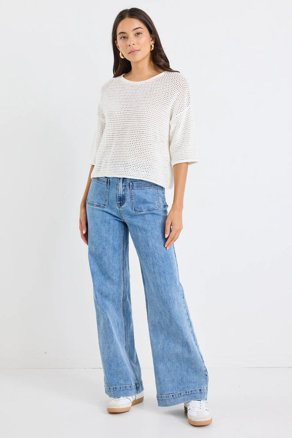 Experience easy elegance with this striped oversized shirt. Crafted from a soft, breathable cotton-linen blend, it feels as good as it looks. The roomy fit and playful balloon sleeves add a fun, carefree vibe that’s perfect for pairing with tailored trousers or your favorite denim. Refresh your high-low dressing game with this effortlessly cool staple.