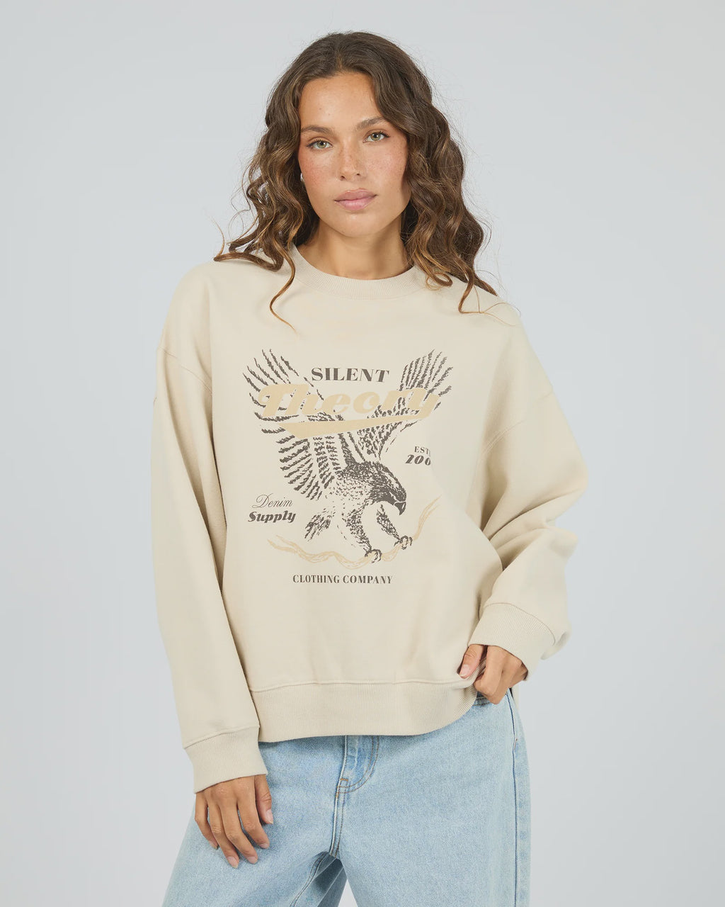 Oversized fit
Washed effect
Front chest graphic
80% Cotton 20% Polyester