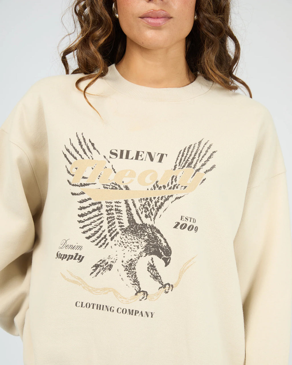 Oversized fit
Washed effect
Front chest graphic
80% Cotton 20% Polyester