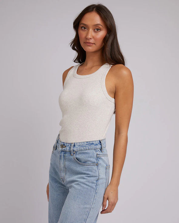 Ribbed fabric
Crew neck
95% Cotton, 5% Elastane