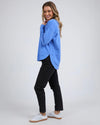 Add a pop of colour to your casual wardrobe with the Foxwood Simplified Crew in Cobalt Blue. This vibrant crew is the ultimate layering piece, designed to bring both comfort and style to your everyday outfits. Featuring a relaxed round neckline, a flattering hi-lo hemline with side splits, and trendy raw edge detailing, this crew offers an effortlessly cool vibe. The embroidered Foxwood logo on the chest adds a touch of signature style, making this a go-to piece for any casual look.

Made from 100% cotton, 