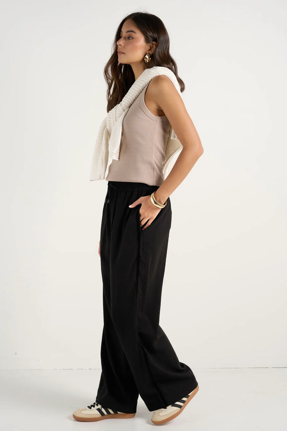 &nbsp;The iconic Townie Onyx Velvet Stripe Wide Leg Pant - combining everyday elegance with a comfortable wide leg design. Elevate your style with these chic and versatile pants. Perfect for any occasion, these pants offer a modern and stylish look with a touch of sophistication.