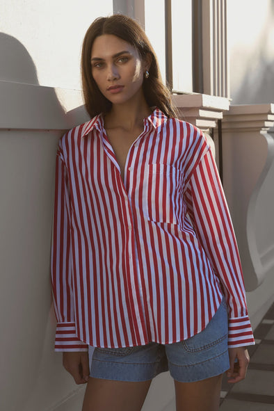 Say hello to the You Got This shirt from Stories be told—where oversized comfort meets style that never quits. With its roomy fit and laid-back vibe, this poplin shirt effortlessly transitions from casual hangouts to dressier moments. The classic collar and button-front add just the right pinch of polish, making it your new favorite go-to piece for an easy, confident look.