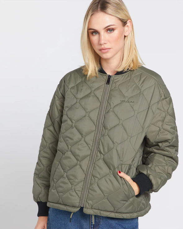 Volcom's Milie Jacket: Stay cozy in style with this oversized, insulated jacket. The polyester down keeps you warm while the Teflon EcoElite treatment repels water. The furry lining, quilted construction, and zip-up front make it perfect for outdoor hangouts.