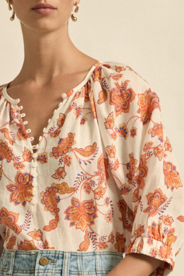 Subtle gathers and a soft neckline craft a carefree silhouette that feels just right no matter the season. This dress offers easy elegance, making it your go-to for playful days or relaxed nights. Perfectly light and effortlessly stylish, it’s ready to keep up with wherever your adventures take you.