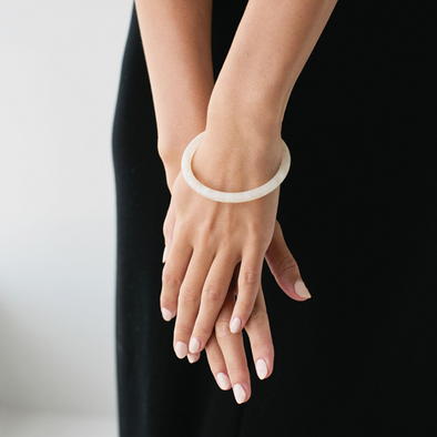 Sophie Bold Bangle Pearly