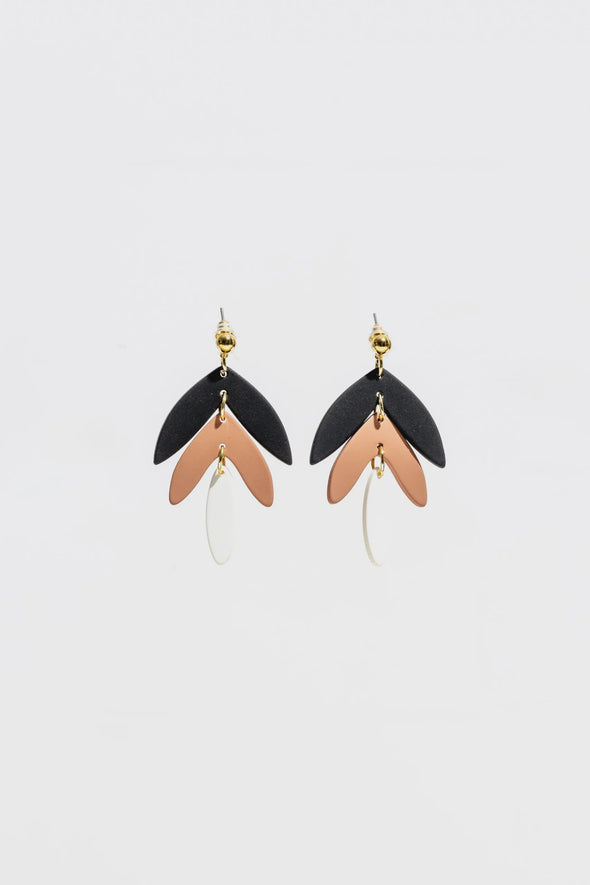 Stilen Caz Tan Leaf Earrings